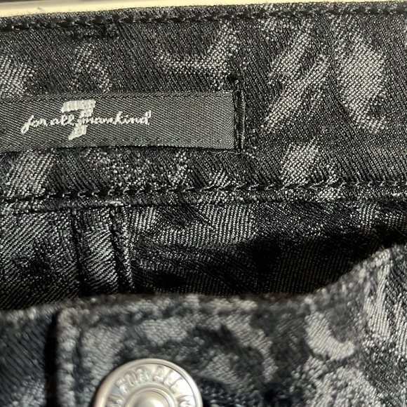 Skinny jeans by 7 for all mankind sz 31-32 in a selicate black print - Picture 2 of 5